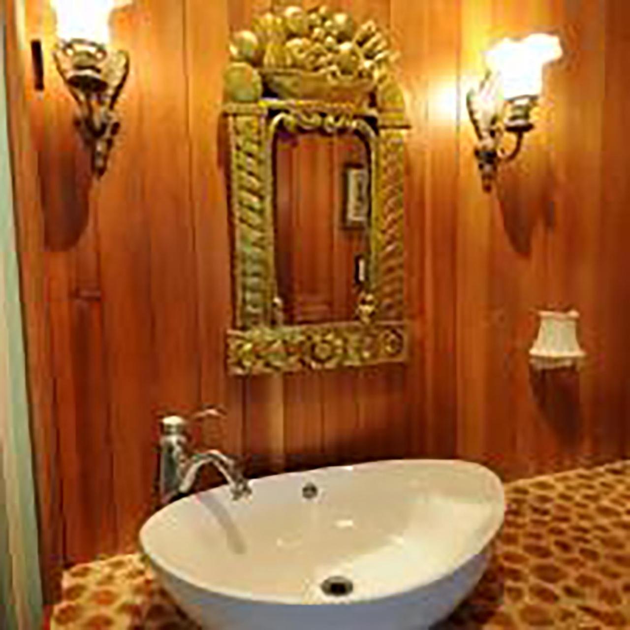 Hotel Wedgwood Manor And Glamping Retreat Crawford Bay Esterno foto