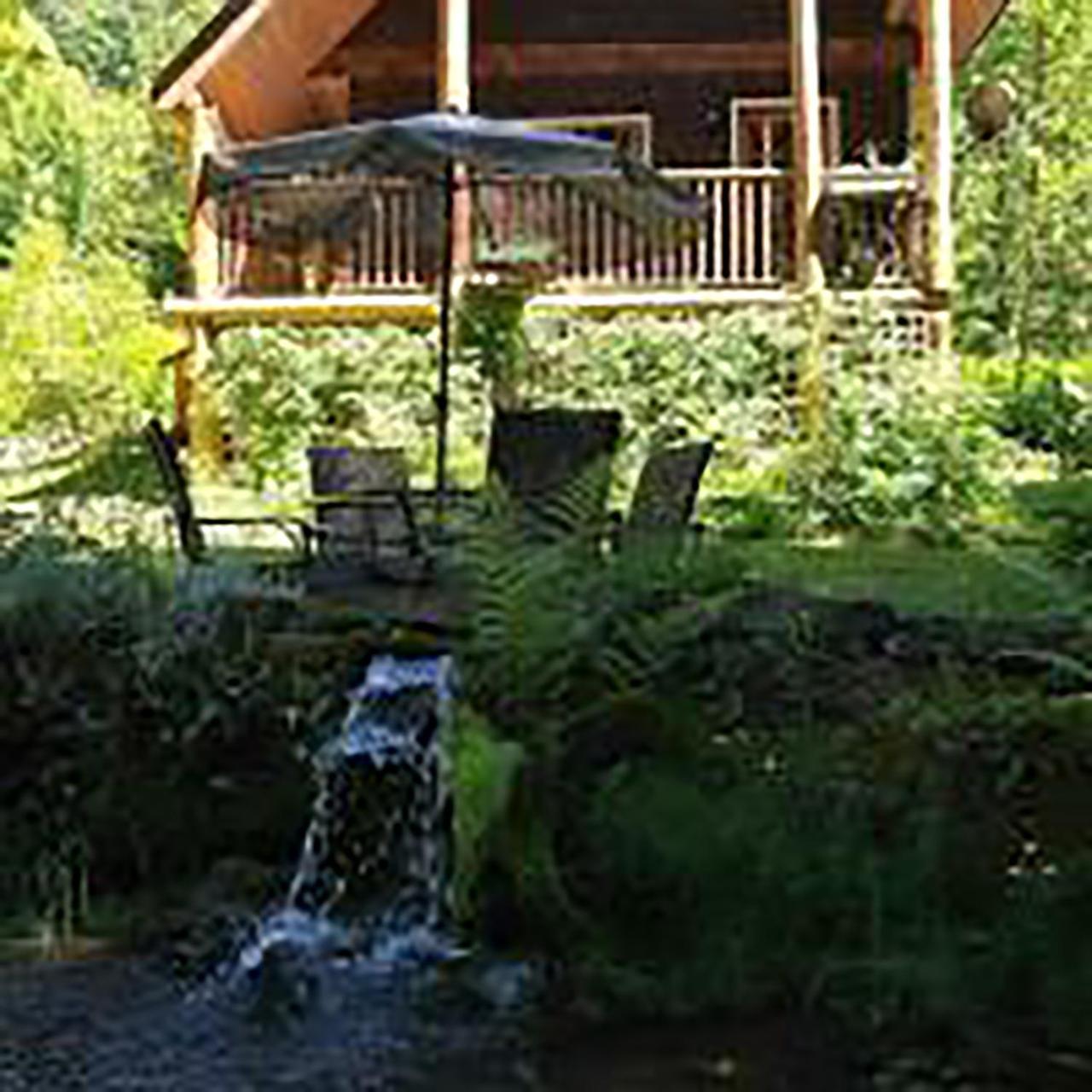 Hotel Wedgwood Manor And Glamping Retreat Crawford Bay Esterno foto