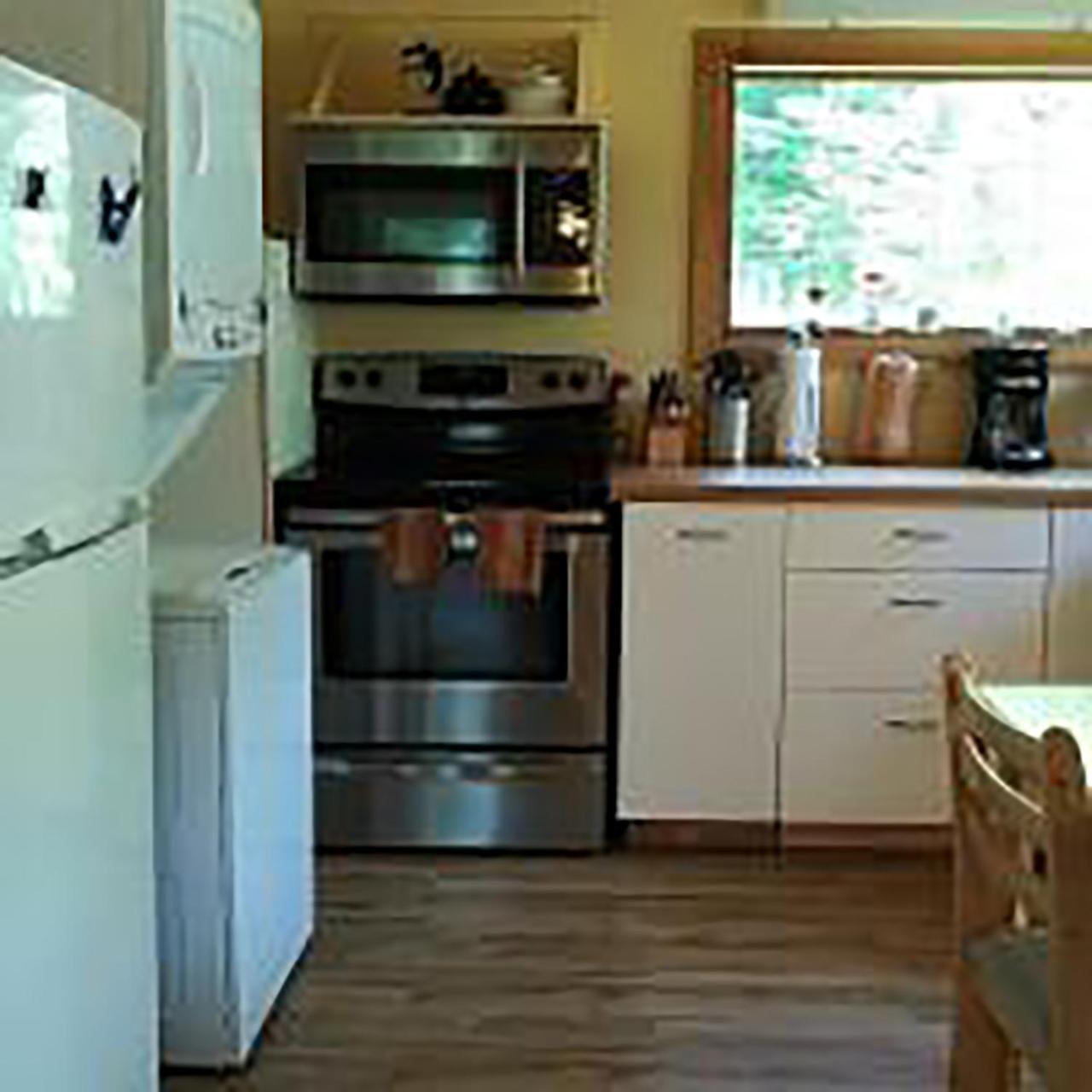 Hotel Wedgwood Manor And Glamping Retreat Crawford Bay Esterno foto