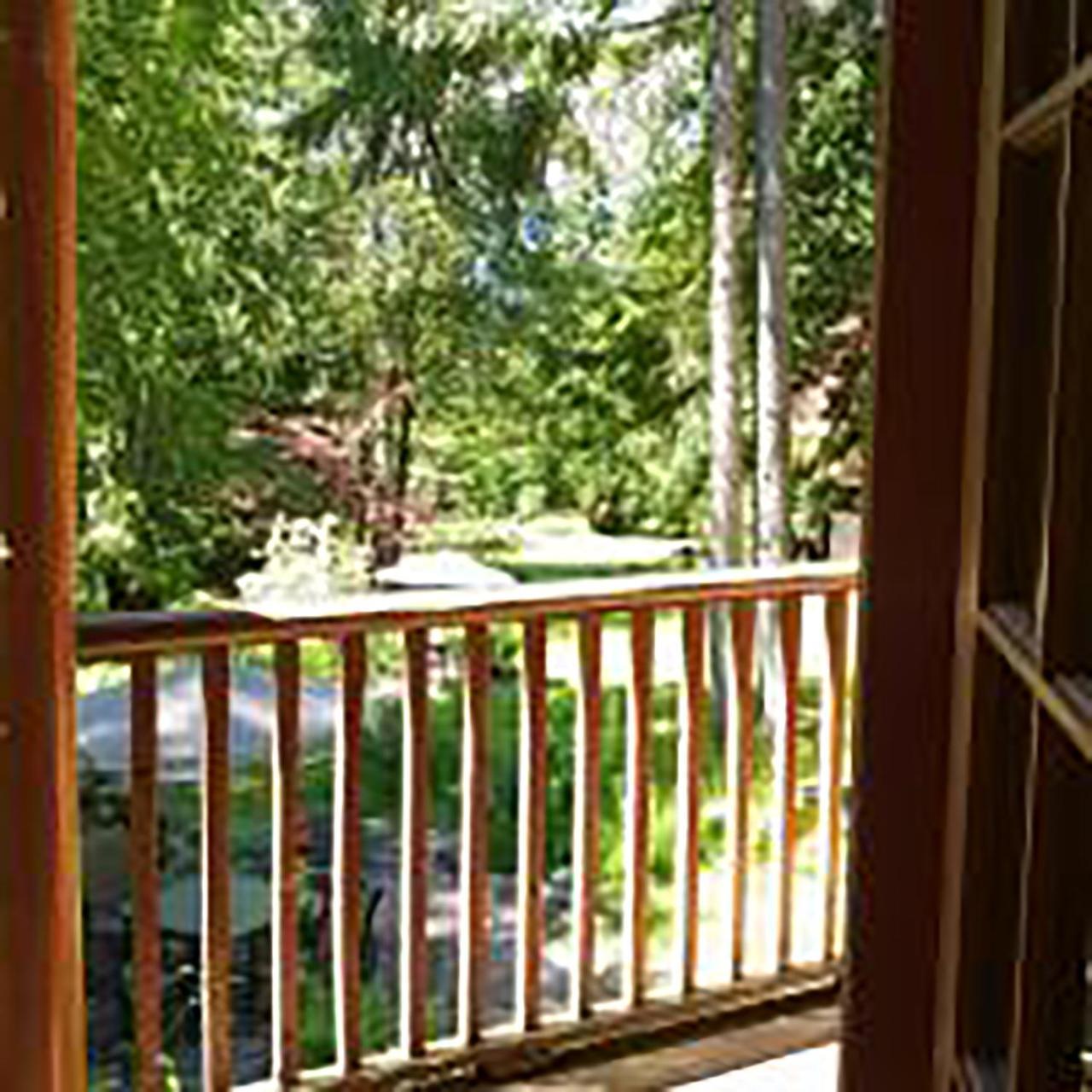 Hotel Wedgwood Manor And Glamping Retreat Crawford Bay Esterno foto